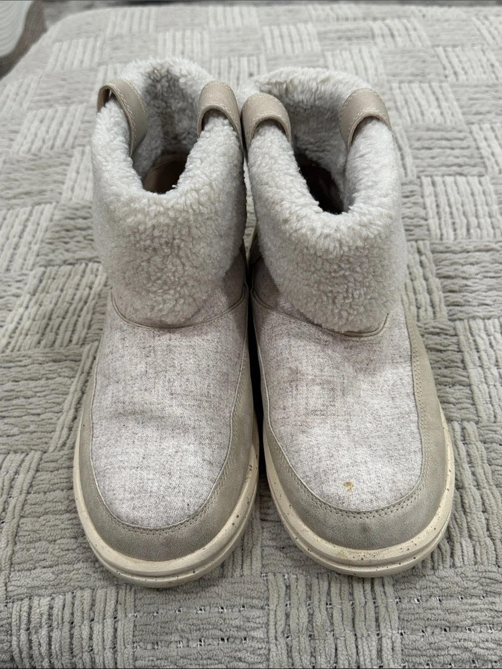 Women’s Hey Dude Wendy Camden Cozy Boots in Light Beige